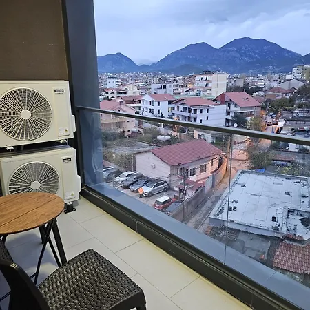 Valentino Rest 티라나